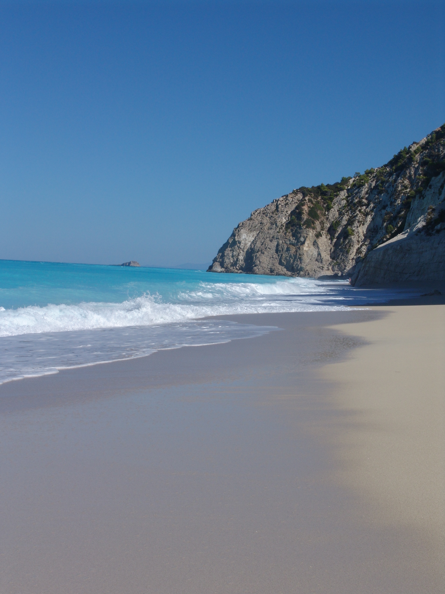 Egremni Beach with dramatic white cliffs and turquoise water, Lefkada