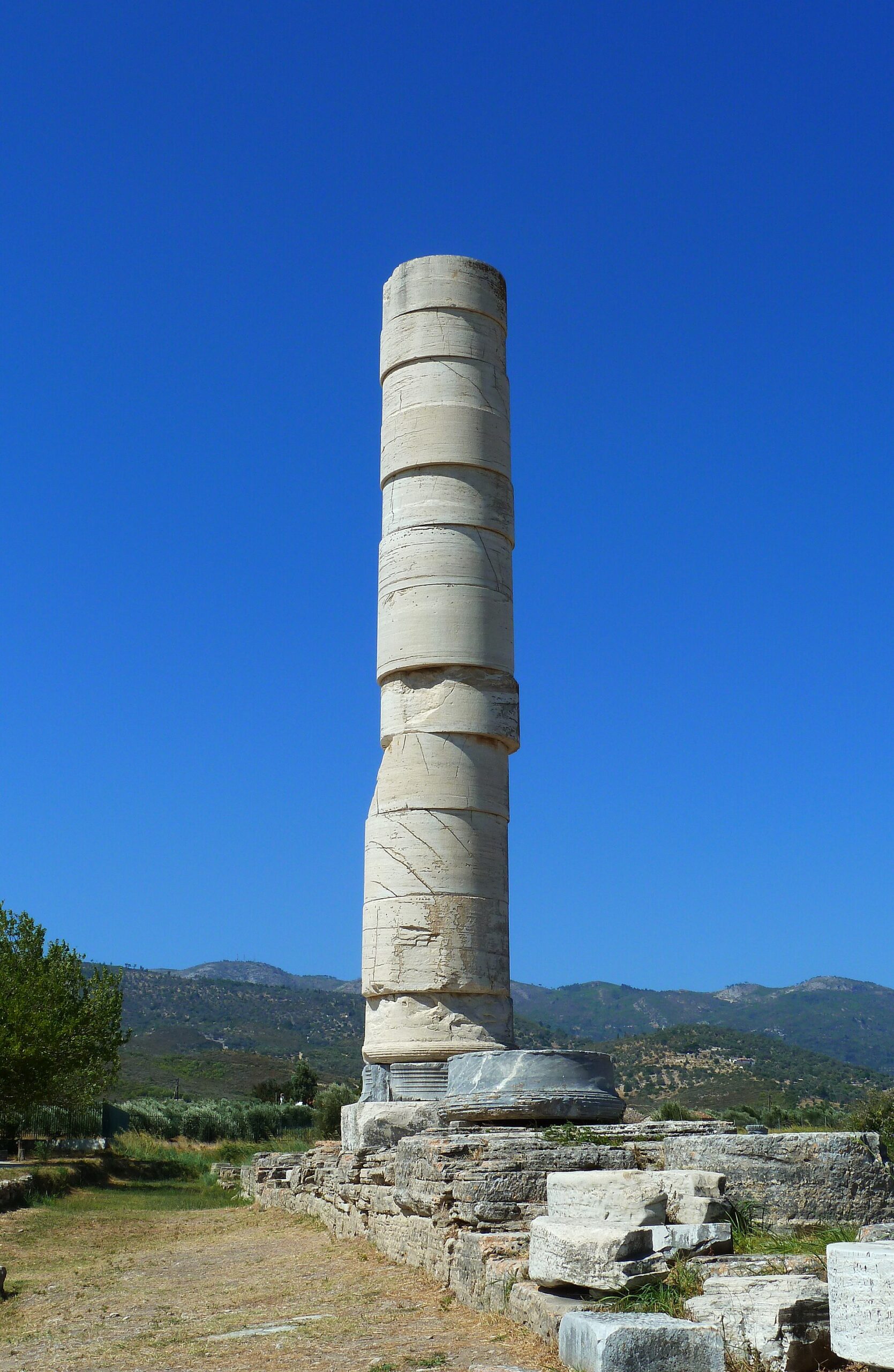 The remaining tall column at the Sanctuary of Hera on Samos.