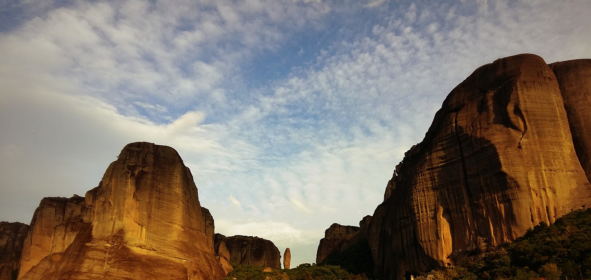 Panoramic view of Meteora rock pillars from Kastraki village