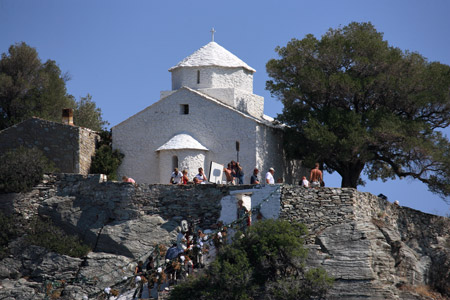 The Agios Ioannis Kastri chapel on its dramatic sea rock in Skopelos — the Mamma Mia wedding location